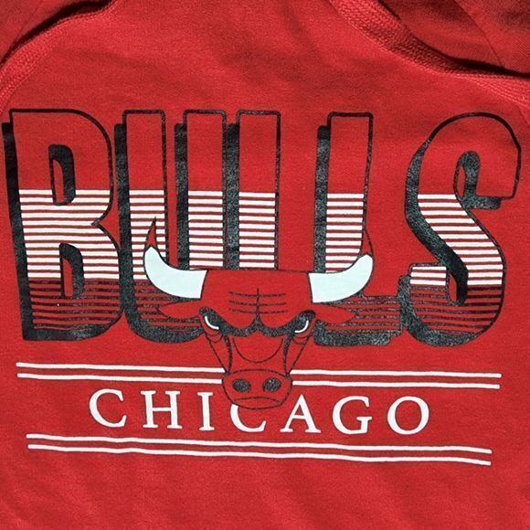 NBA UNK Retro Chicago Bulls Cropped Hoodie Red M - Picture 5 of 6